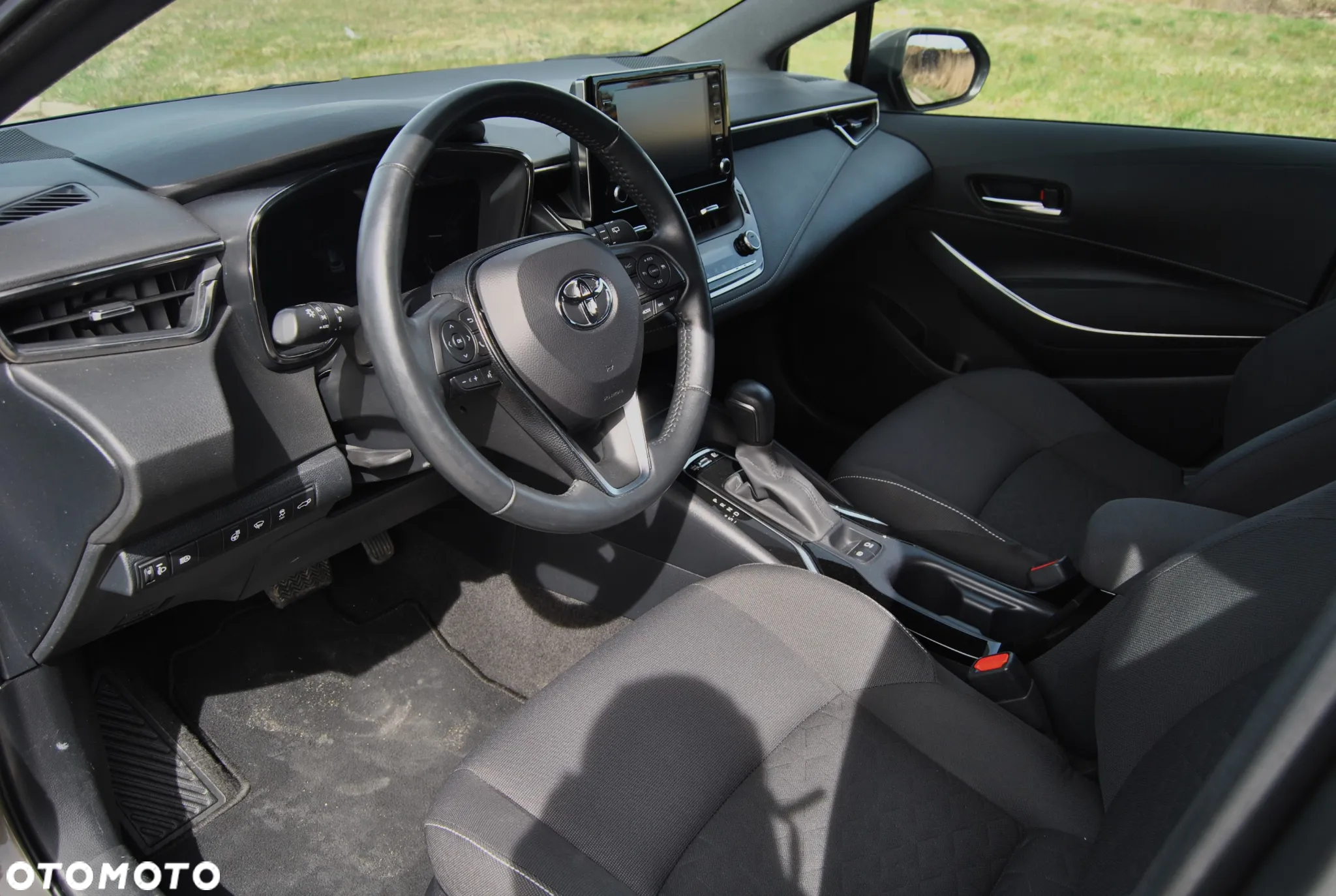 Toyota Corolla 2.0 Hybrid Touring Sports Business Edition - 5
