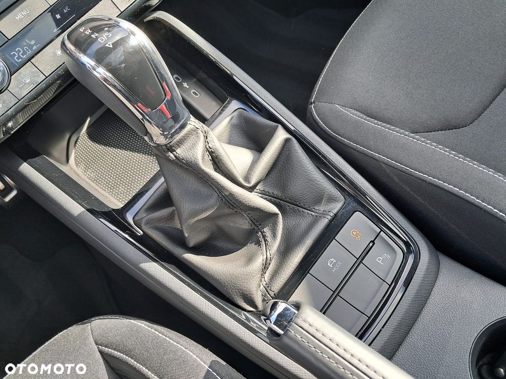 Skoda Kamiq 1.5 TSI Monte Carlo DSG - 22