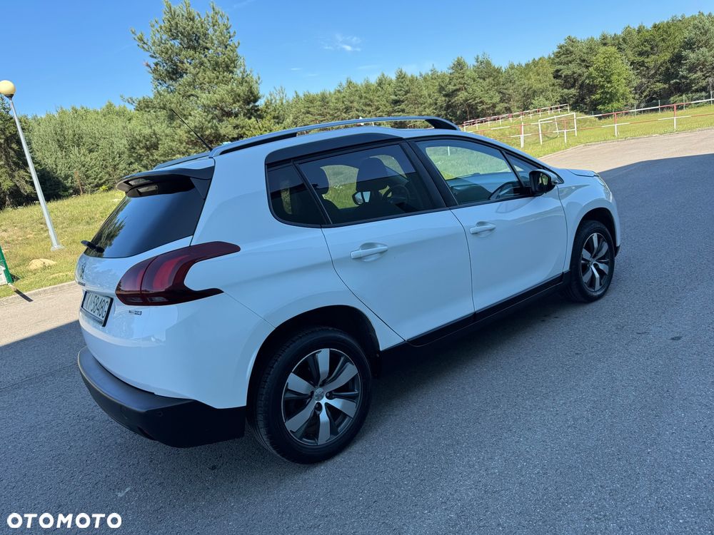 Peugeot 2008 Blue-HDi FAP 100 STOP & START Style - 11