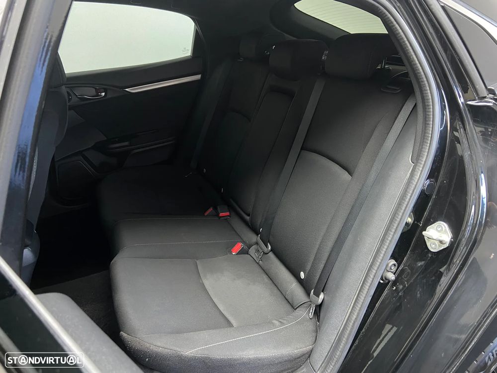 Honda Civic 1.0 i-VTEC Elegance Navi - 10