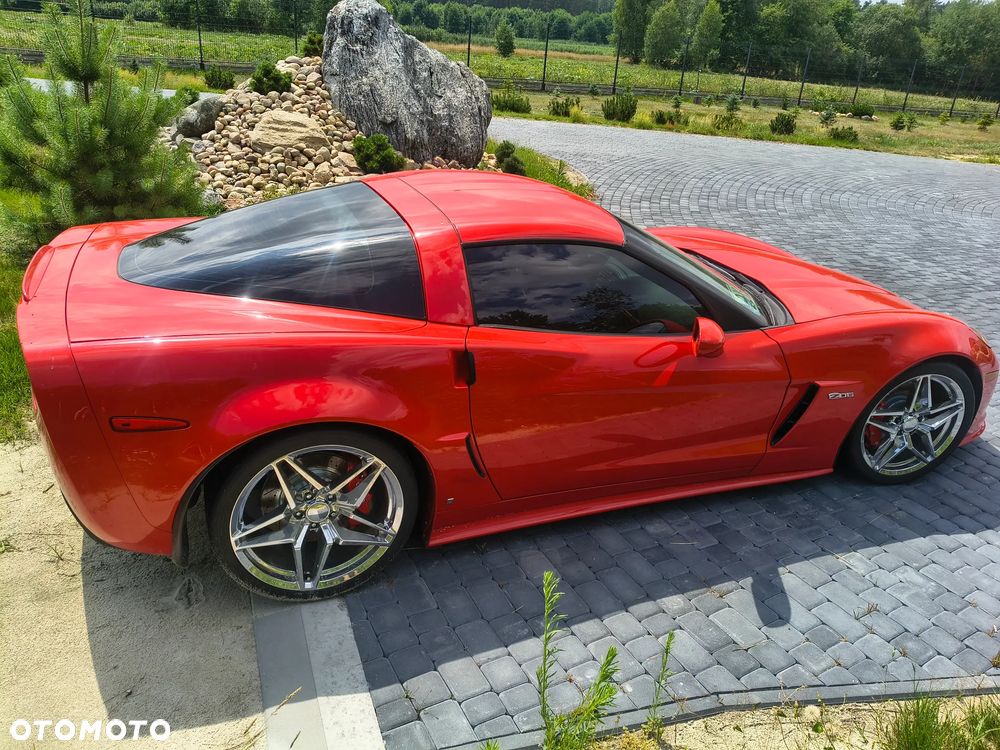 Chevrolet Corvette - 6