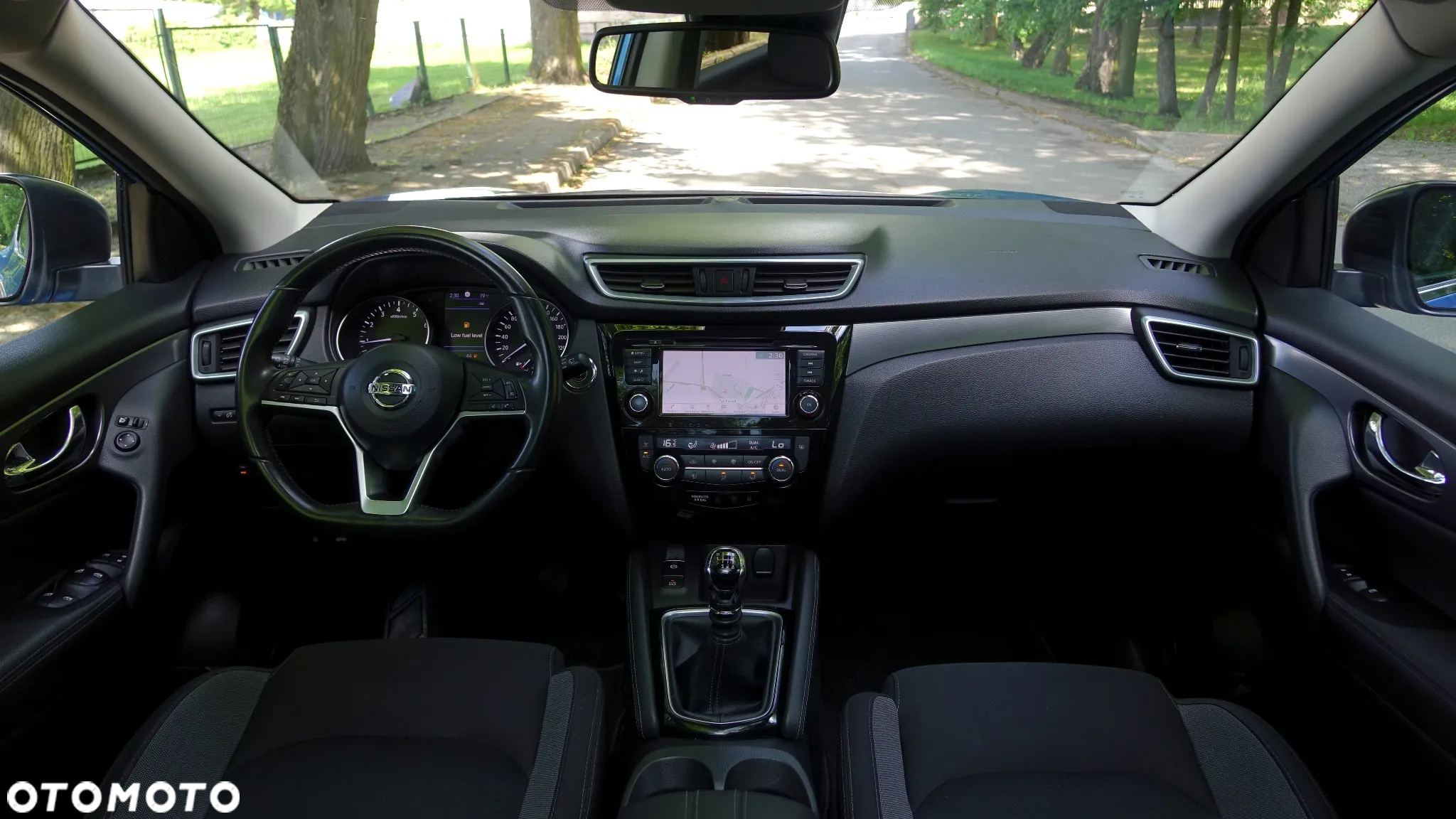 Nissan Qashqai 1.3 DIG-T Tekna - 10