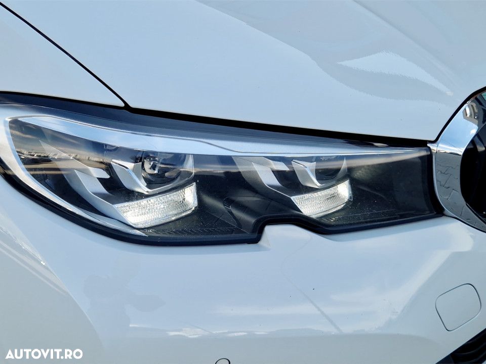 BMW Seria 3 318i AT - 9