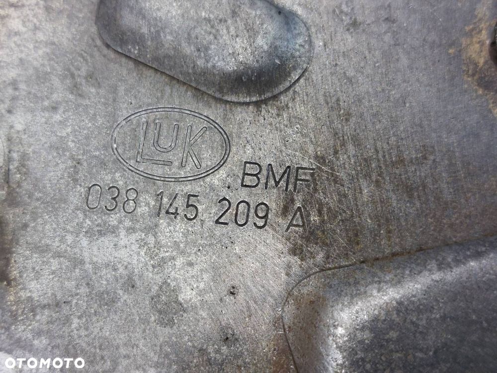 POMPA VACUM VOLKSWAGEN PASSAT B5 1.9 TDI LUK 038145209A - 2