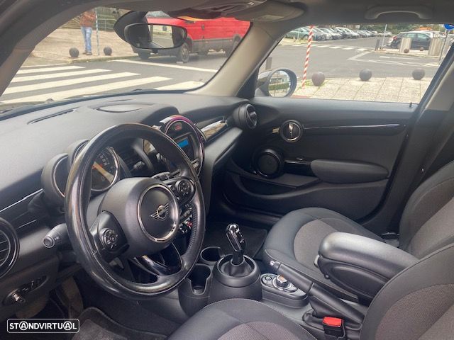 MINI 5 Portas One Aut. - 8