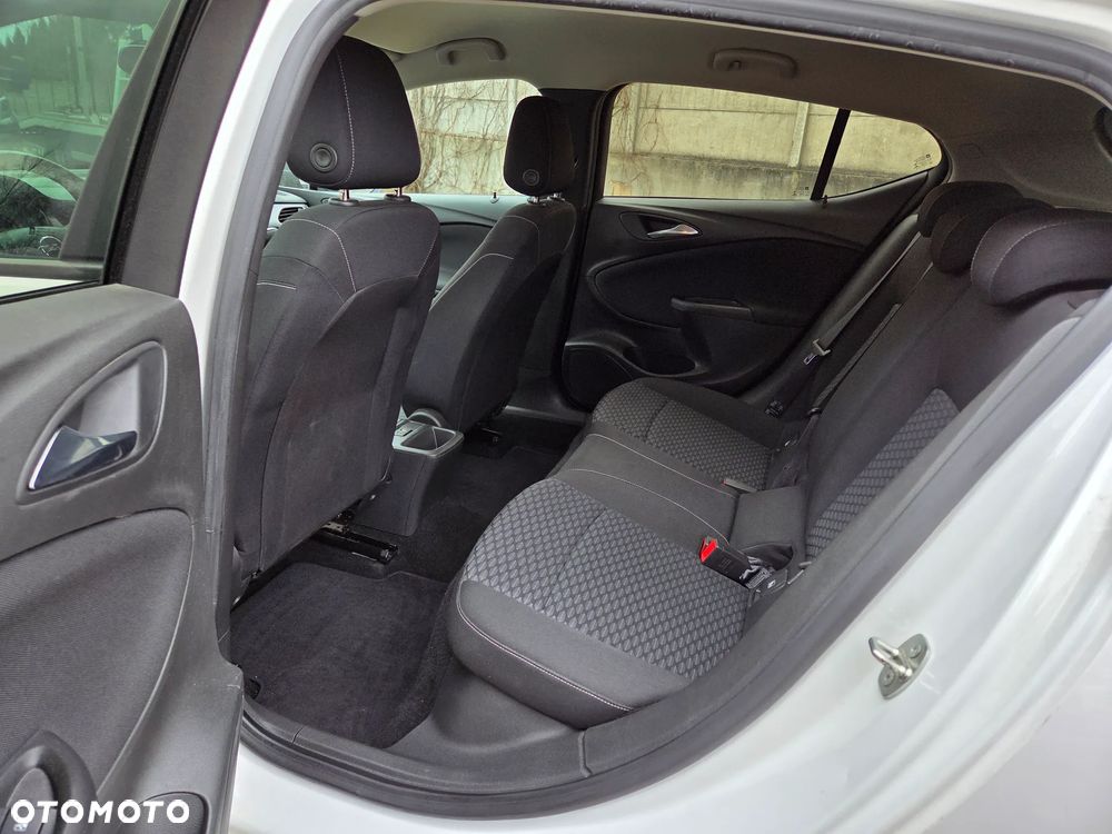 Opel Astra 1.6 D (CDTI) Edition - 16