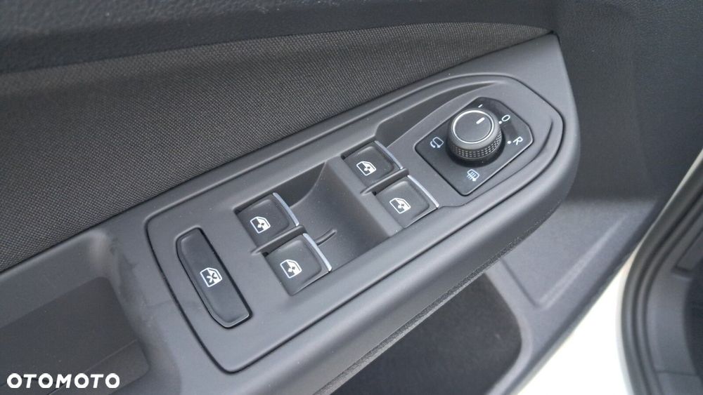 Volkswagen Golf 1.5 eTSI Style DSG - 11
