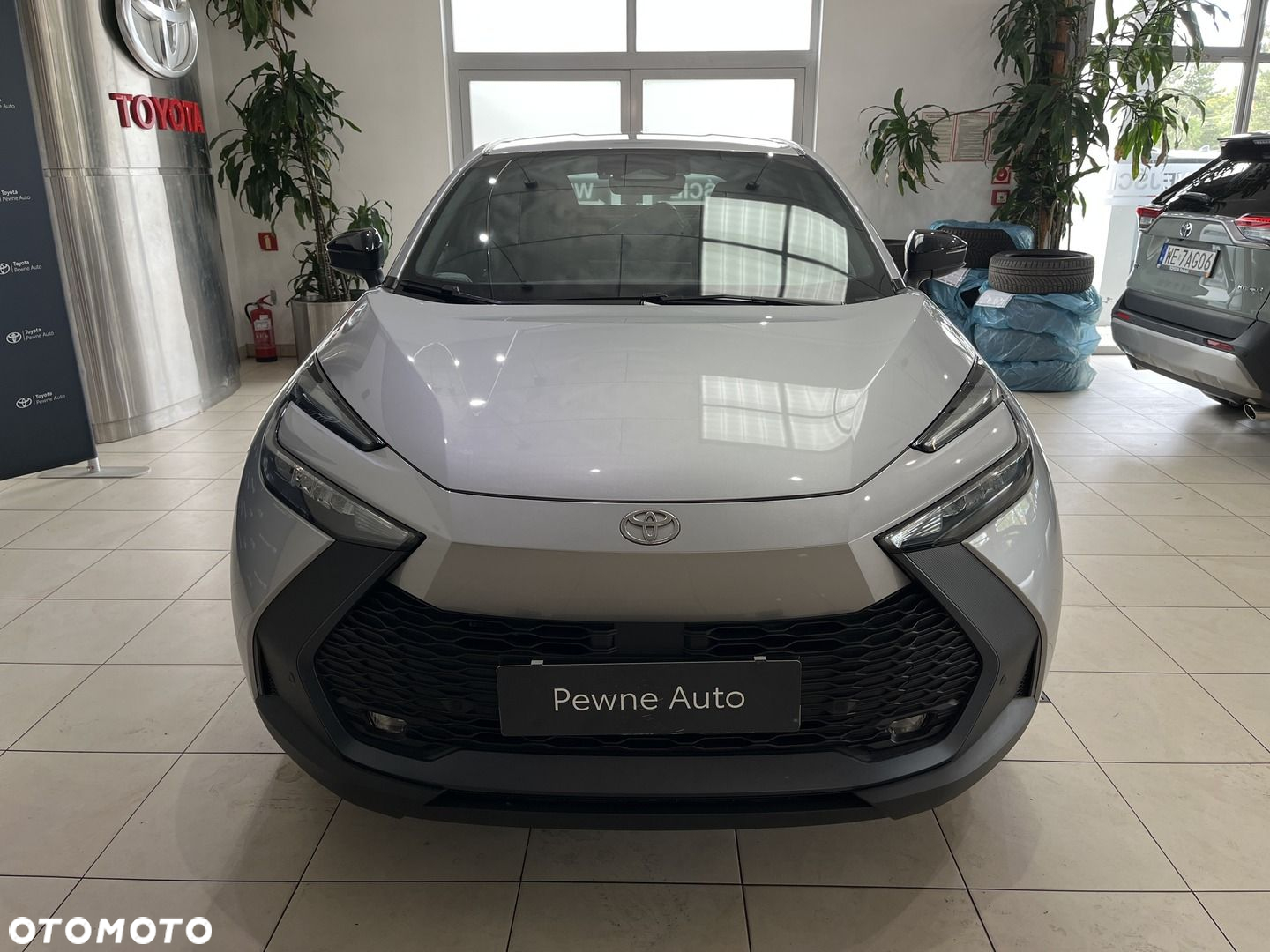 Toyota C-HR - 5