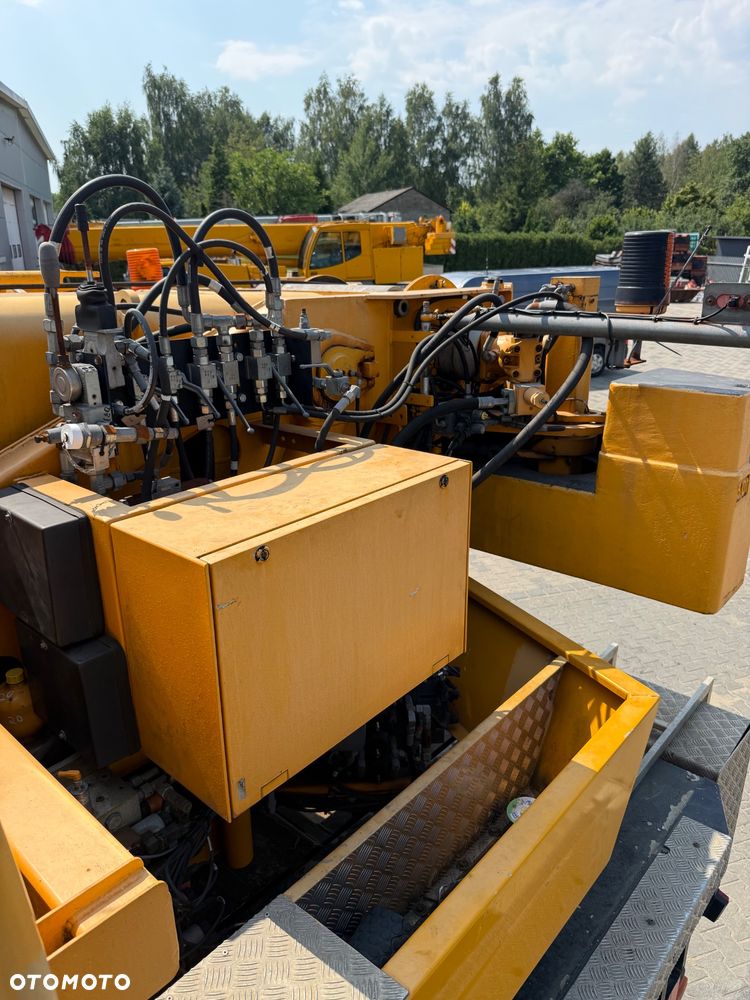 Grove GMK 2035E - 20