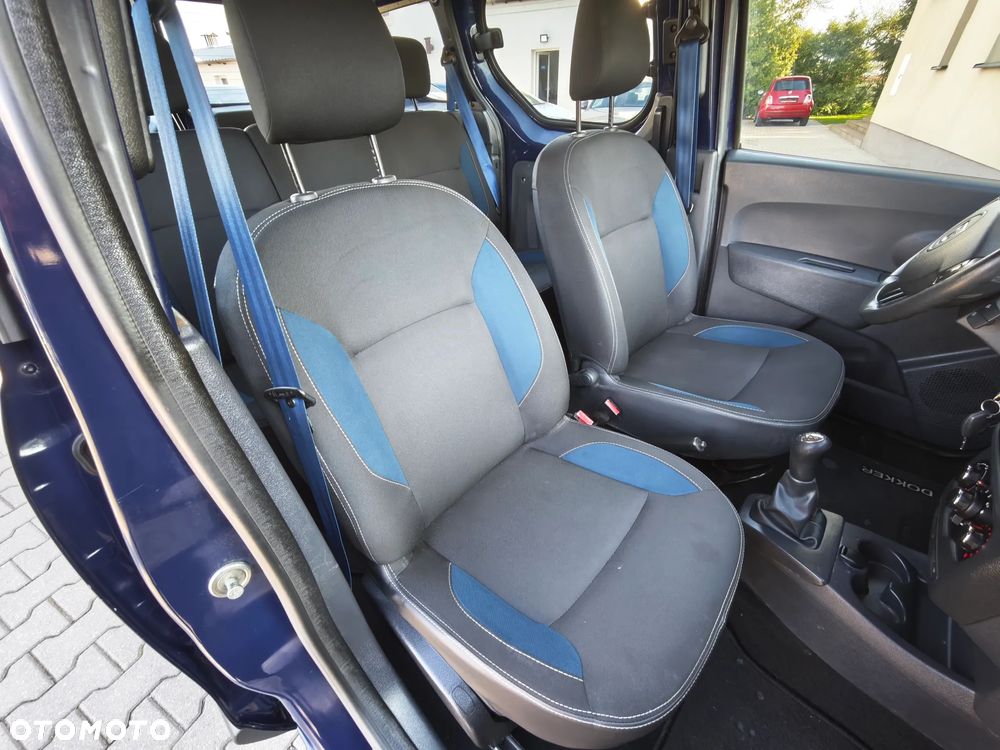 Dacia Dokker SCe 100 Celebration - 17