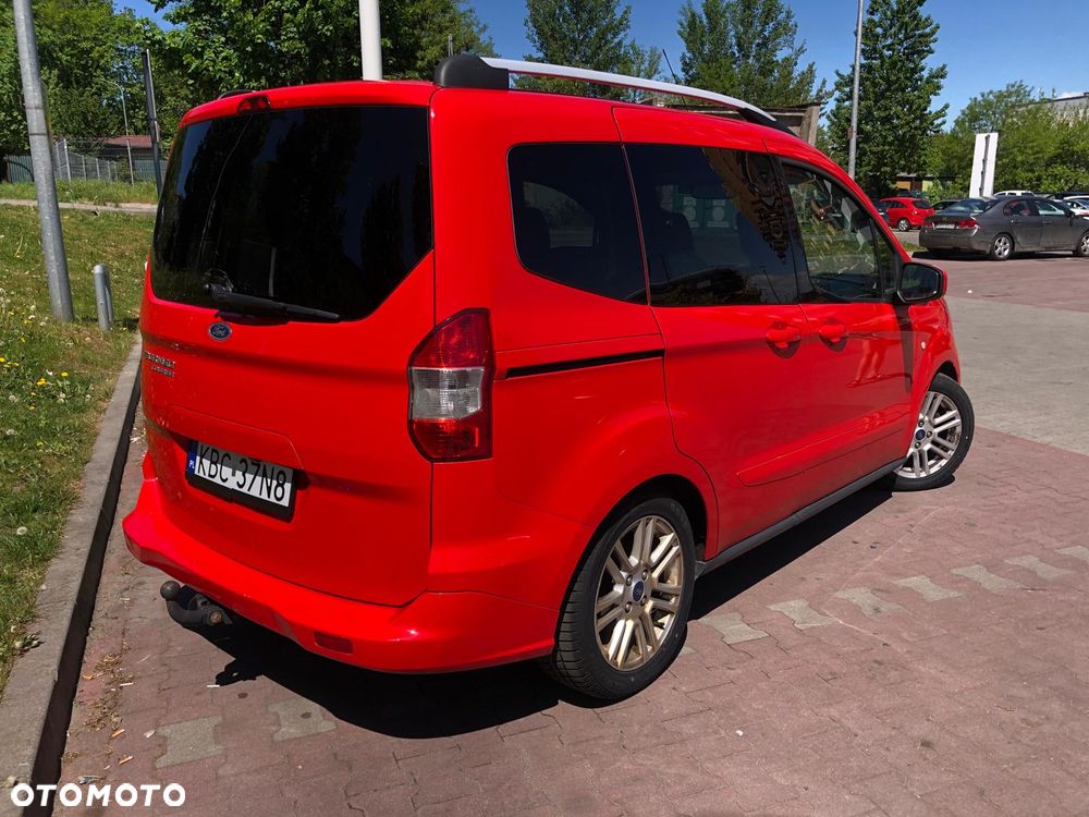 Ford Tourneo Courier 1.0 EcoBoost S&S Titanium - 6