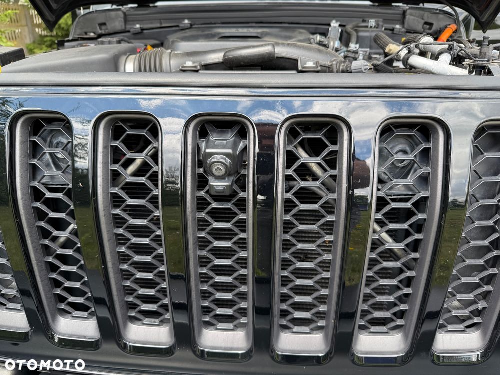 Jeep Wrangler - 21