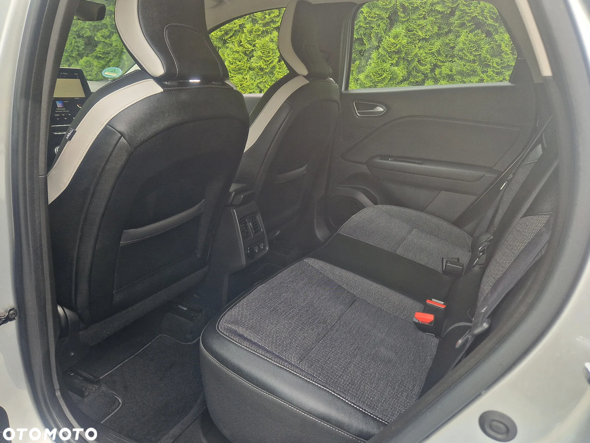 Renault Captur 1.3 TCe Intens EDC - 33