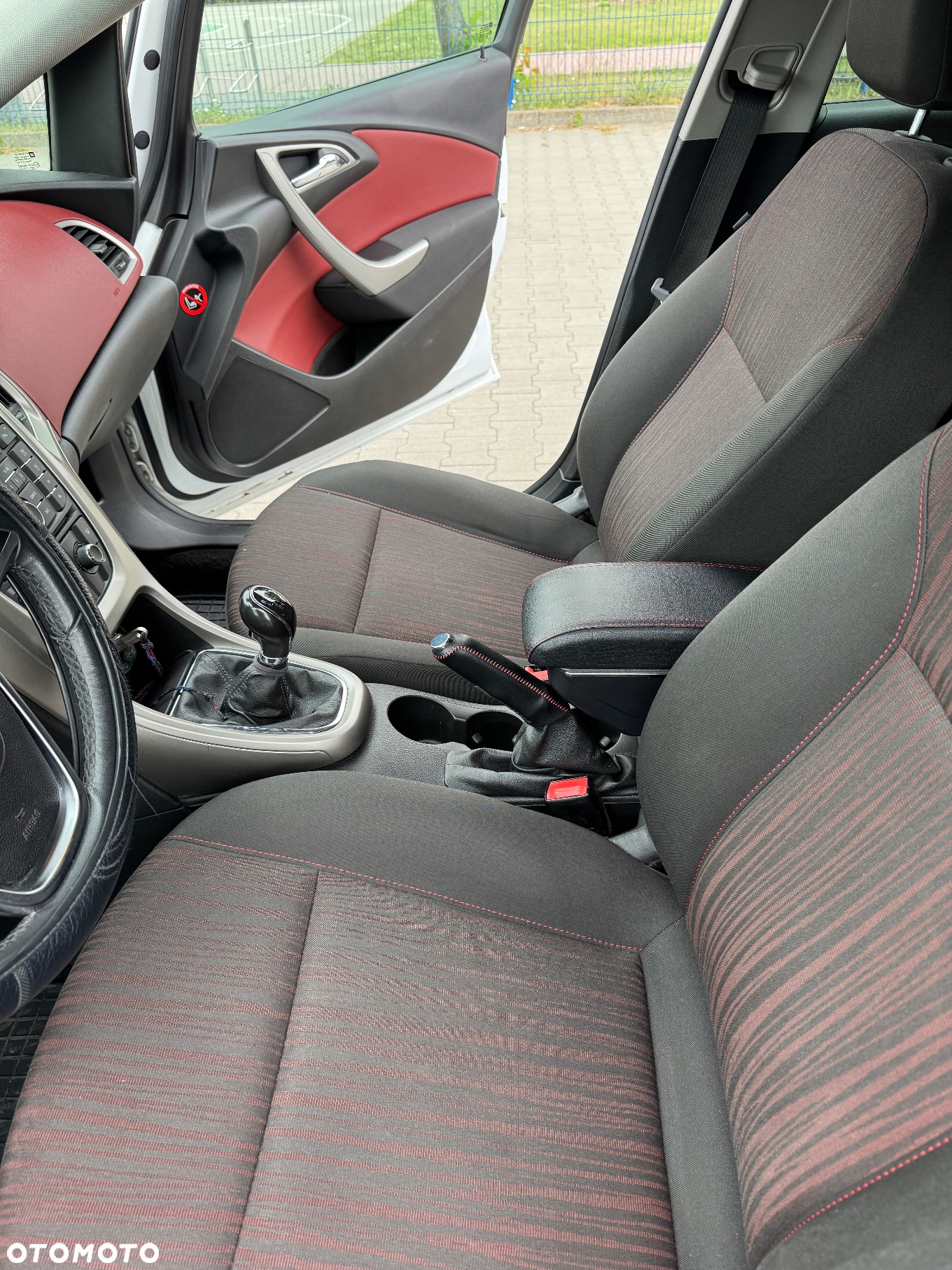 Opel Astra 1.7 CDTI DPF Cosmo - 16