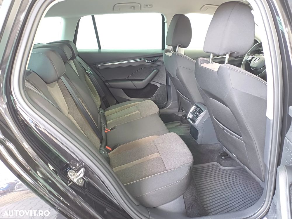 Skoda Octavia 2.0 TDI 4x4 DSG Scout - 29