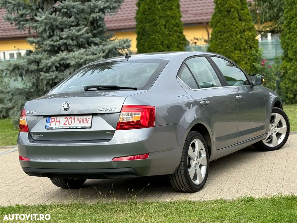 Skoda Octavia 2.0 TDI DSG Style - 4