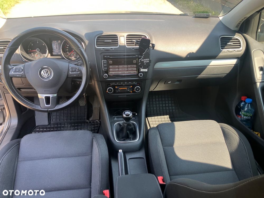 Volkswagen Golf 1.6 TDI DPF Highline - 9