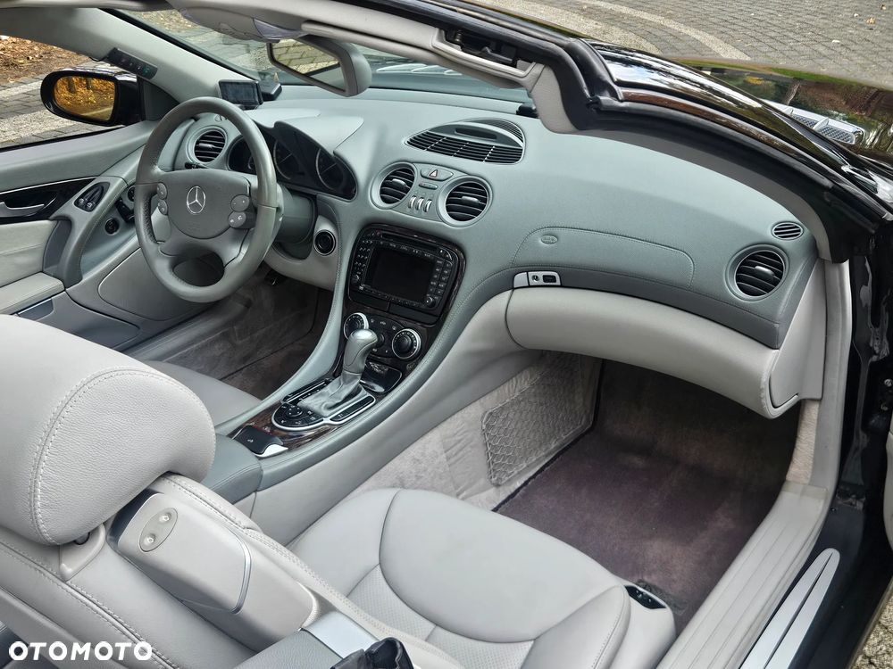 Mercedes-Benz SL 500 7G-TRONIC - 30
