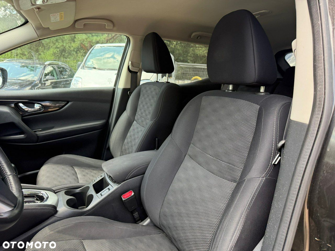 Nissan Qashqai - 12