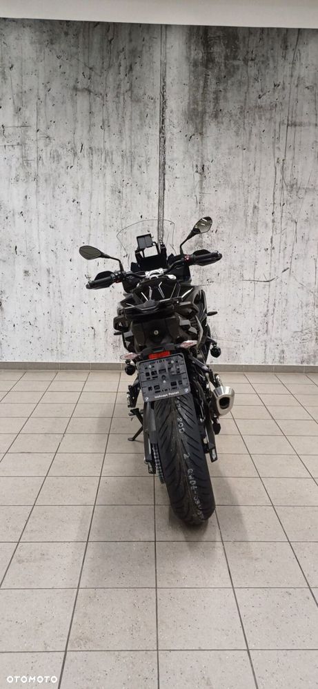 BMW S - 4