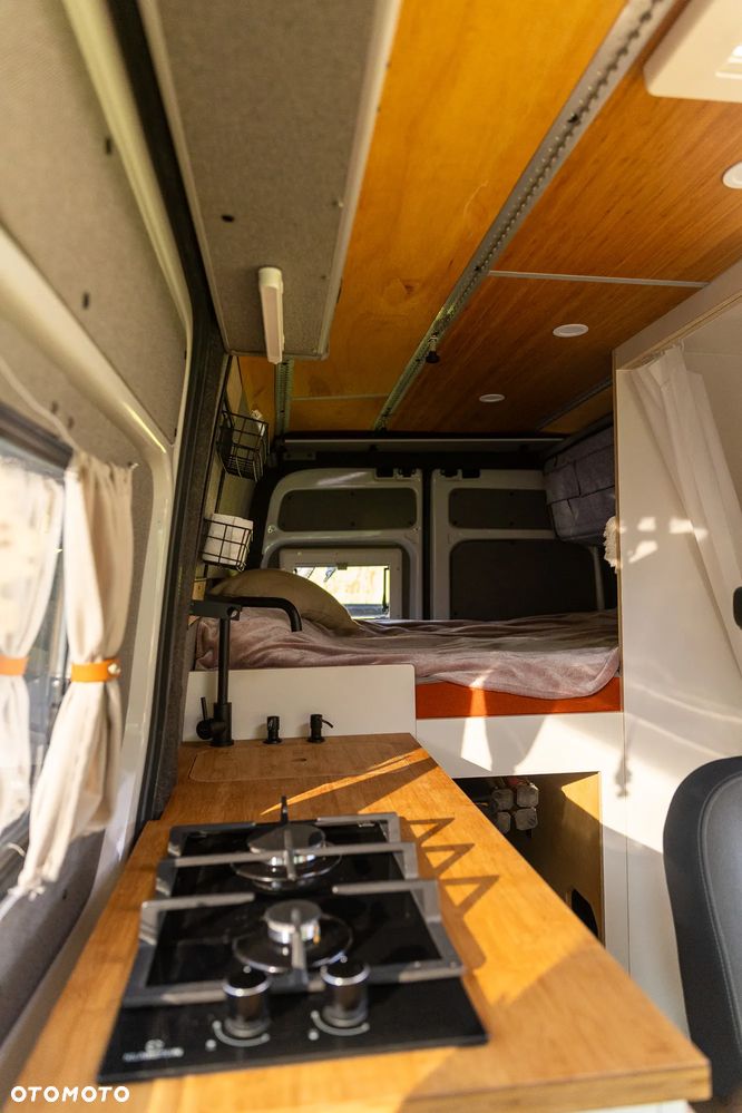 Volkswagen Crafter 4x4 kampervan - Vanway Campervans - 5