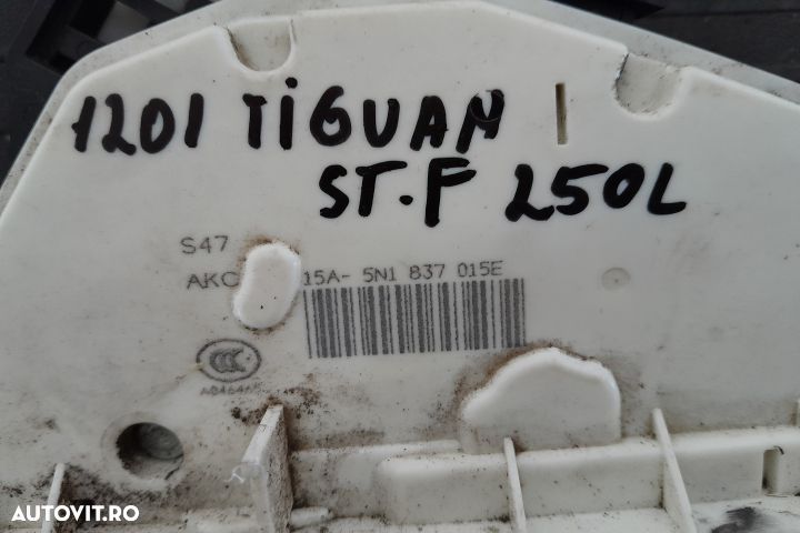 Broasca usa fata stanga 5N1837015E 5N1837015E Volkswagen VW Tiguan 1 - 3