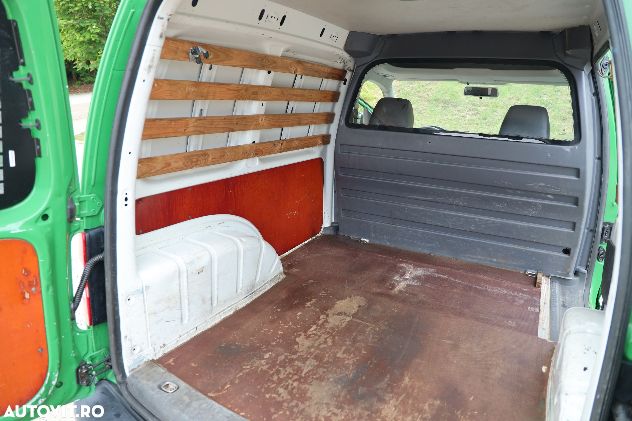 Volkswagen Caddy 1.6 TDI - 21