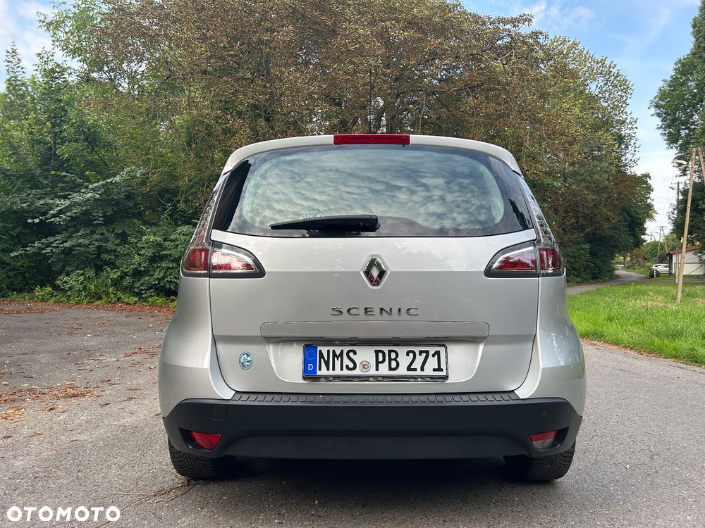 Renault Scenic 1.6 16V 110 TomTom Edition - 11
