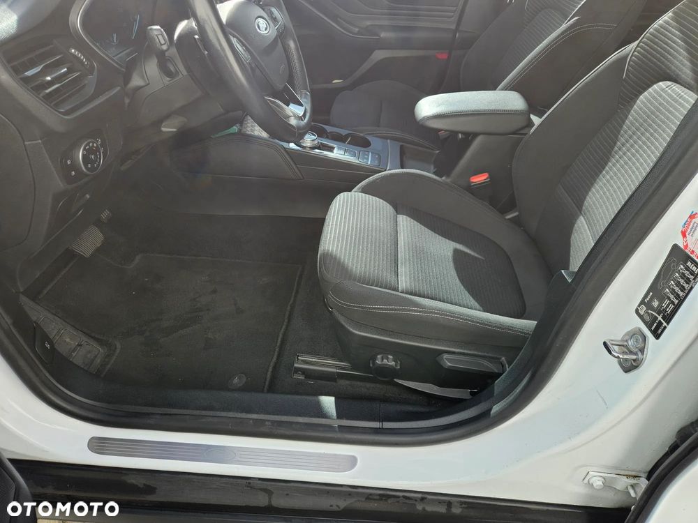 Ford Focus 1.5 EcoBlue Start-Stopp-System TITANIUM - 28