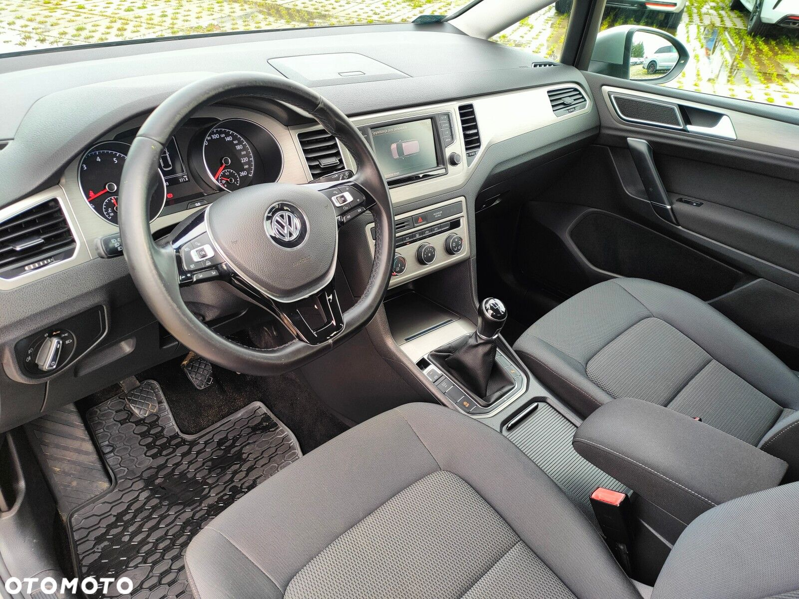 Volkswagen Golf Sportsvan - 9