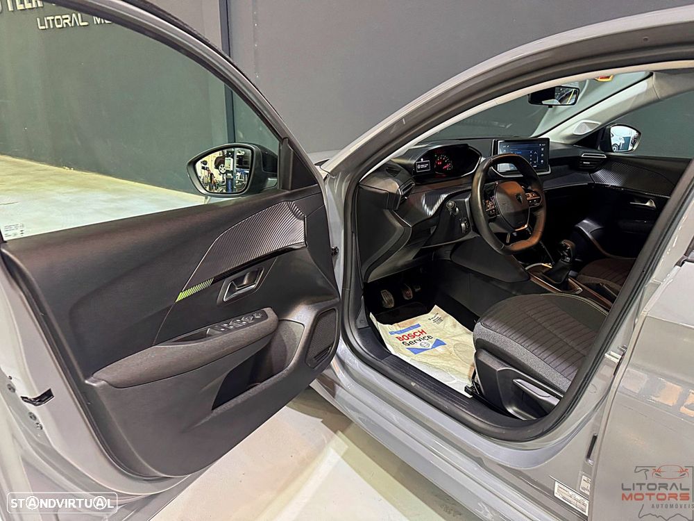 Peugeot 208 1.2 PureTech SE Style - 14