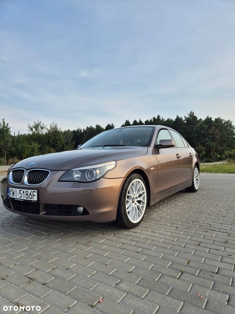 BMW Seria 5 545i - 3