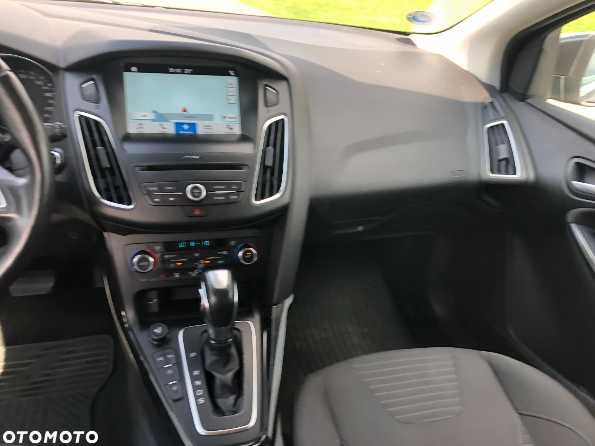 Ford Focus 1.0 EcoBoost Titanium - 22