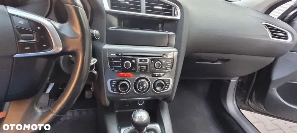 Citroën C4 1.2 e-THP Exclusive - 33