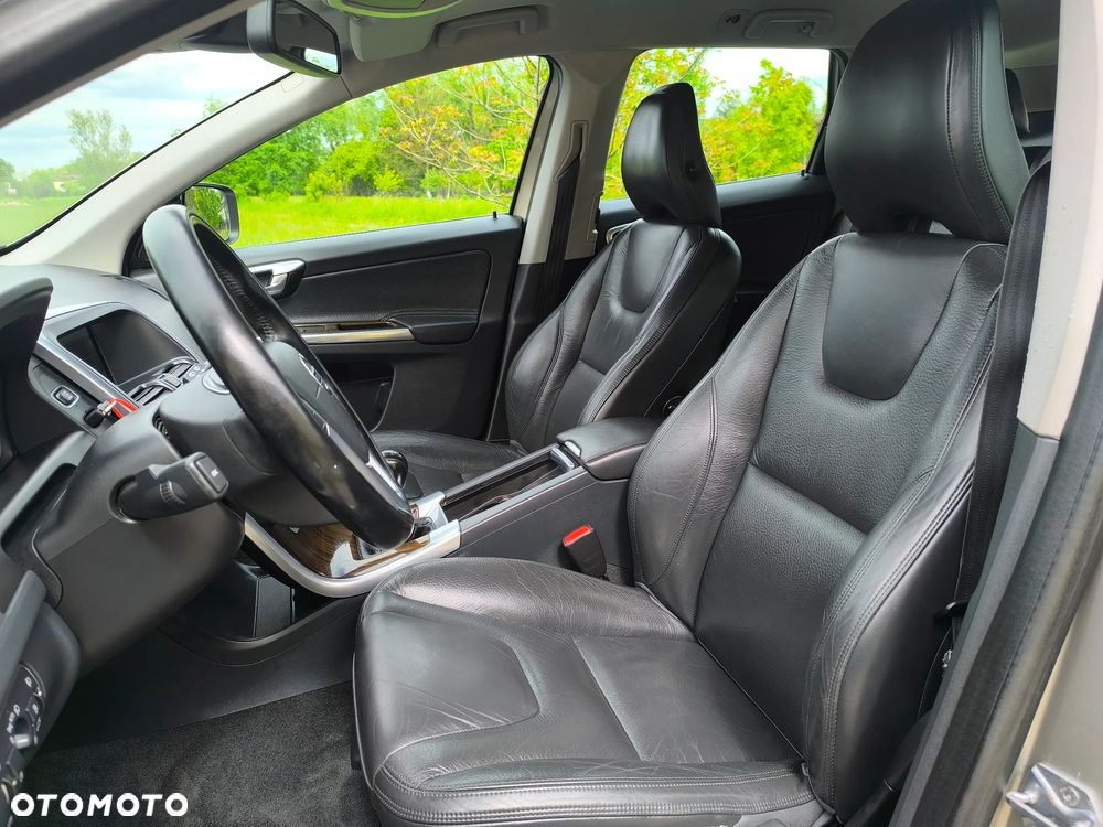 Volvo XC 60 D3 Momentum - 13