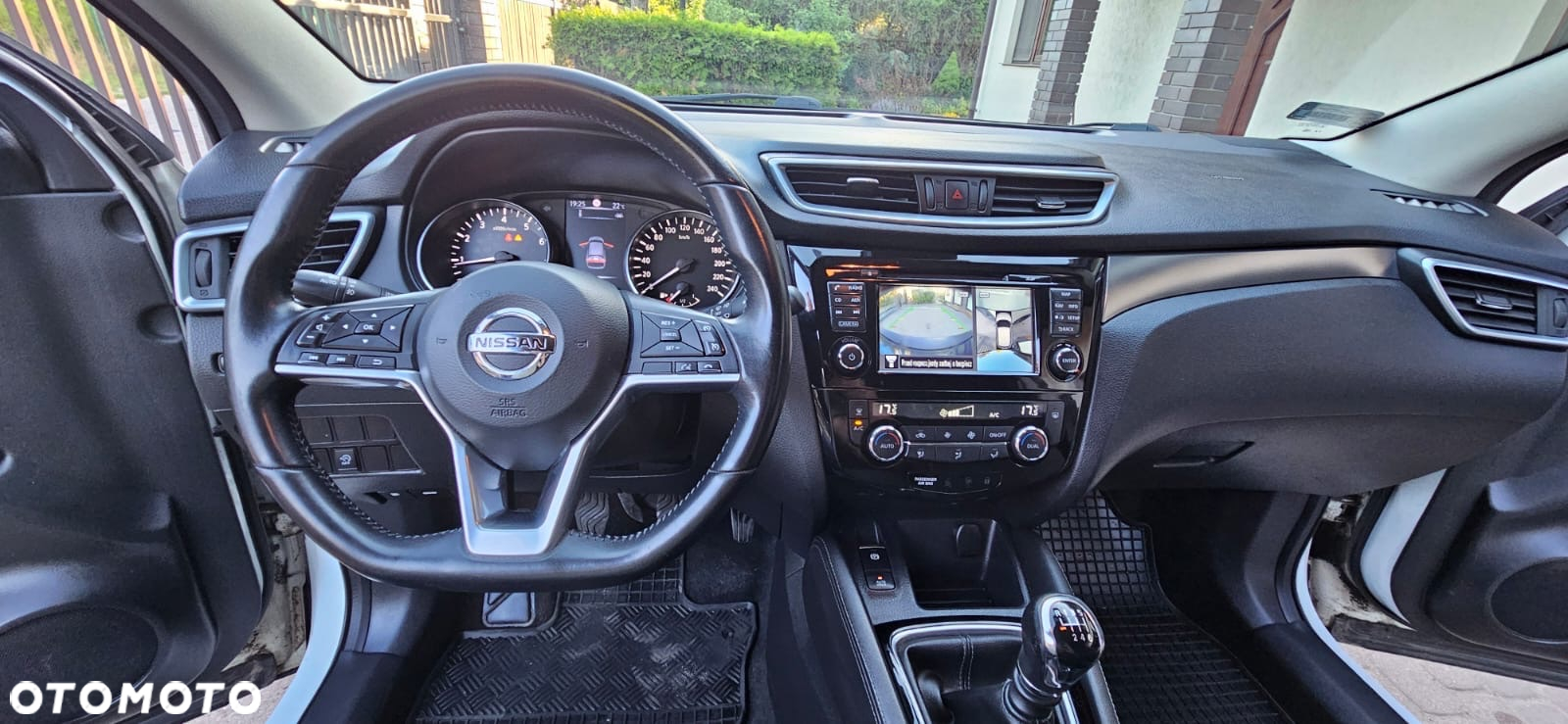 Nissan Qashqai 1.6 DIG-T N-Connecta - 18