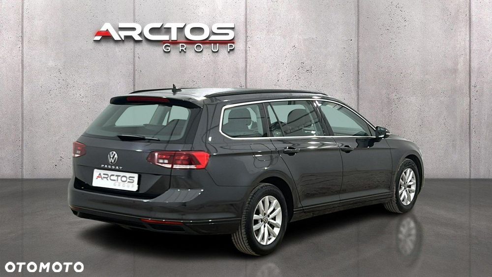 Volkswagen Passat - 5