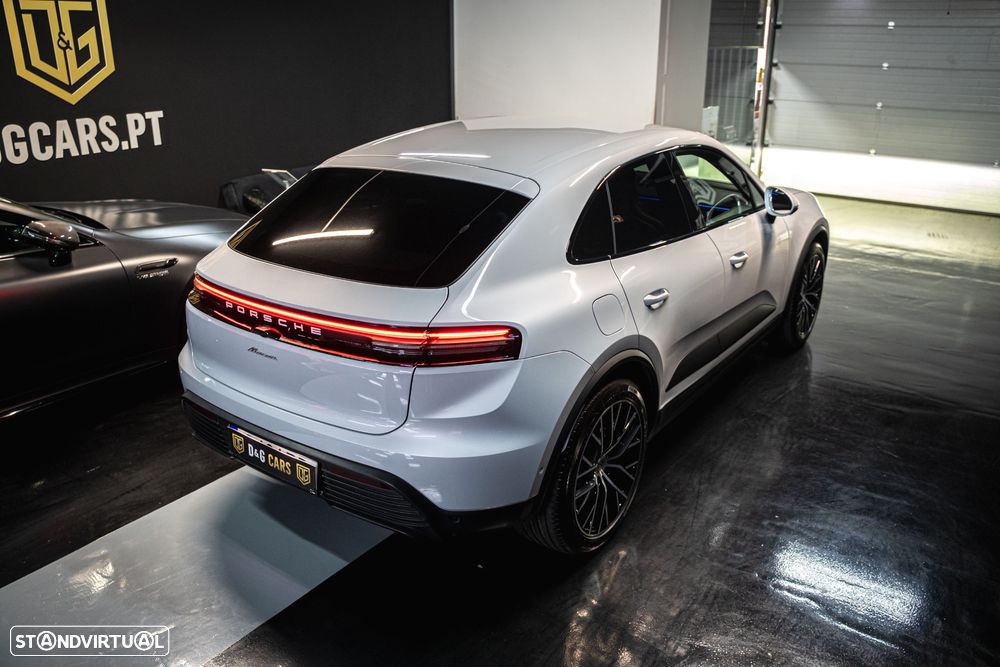 Porsche Macan Electric - 6