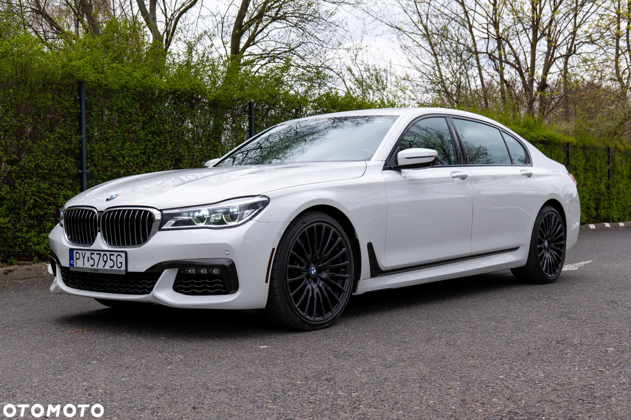 BMW Seria 7 740Li - 1