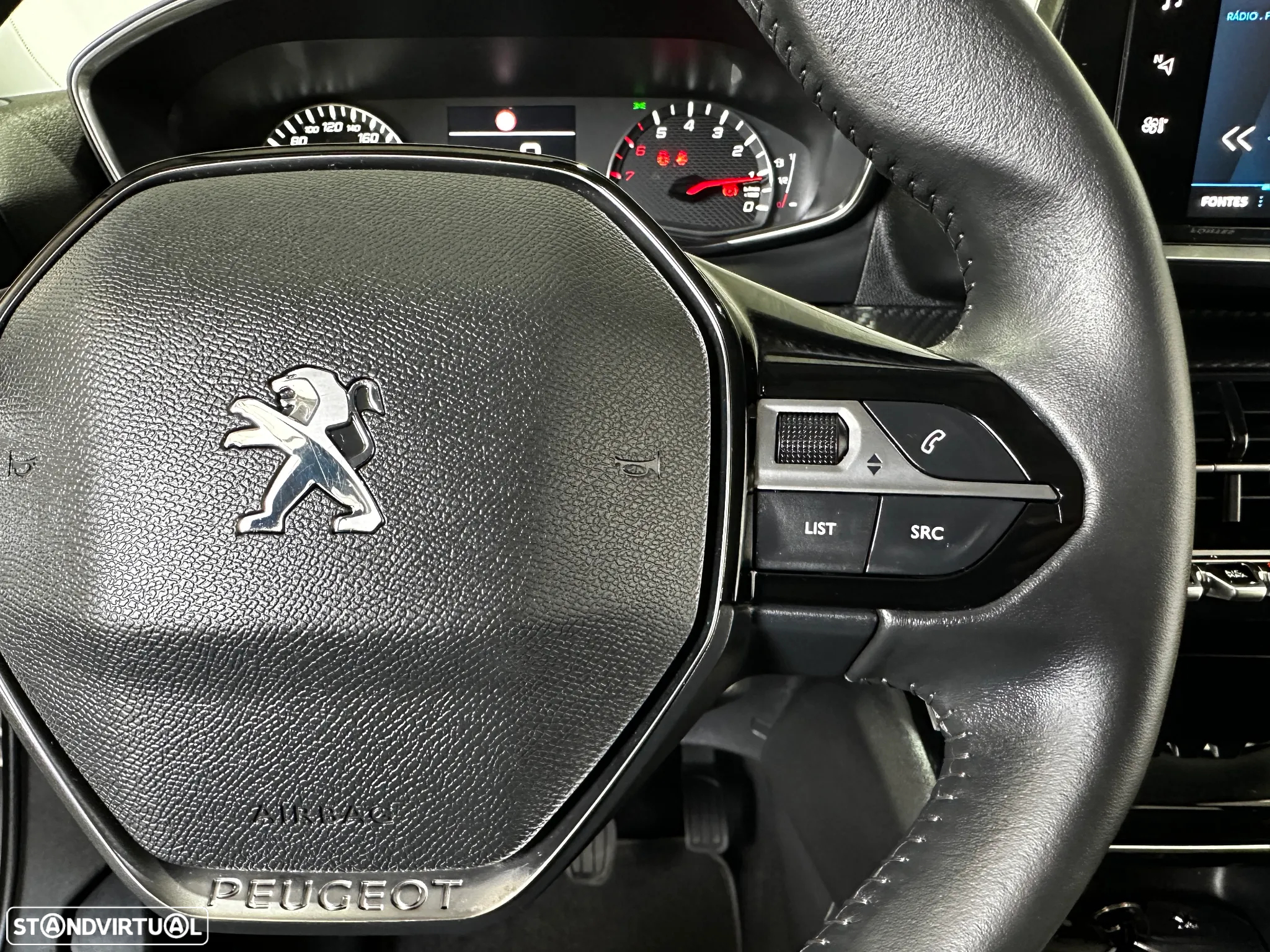 Peugeot 2008 1.5 BlueHDi Allure - 24