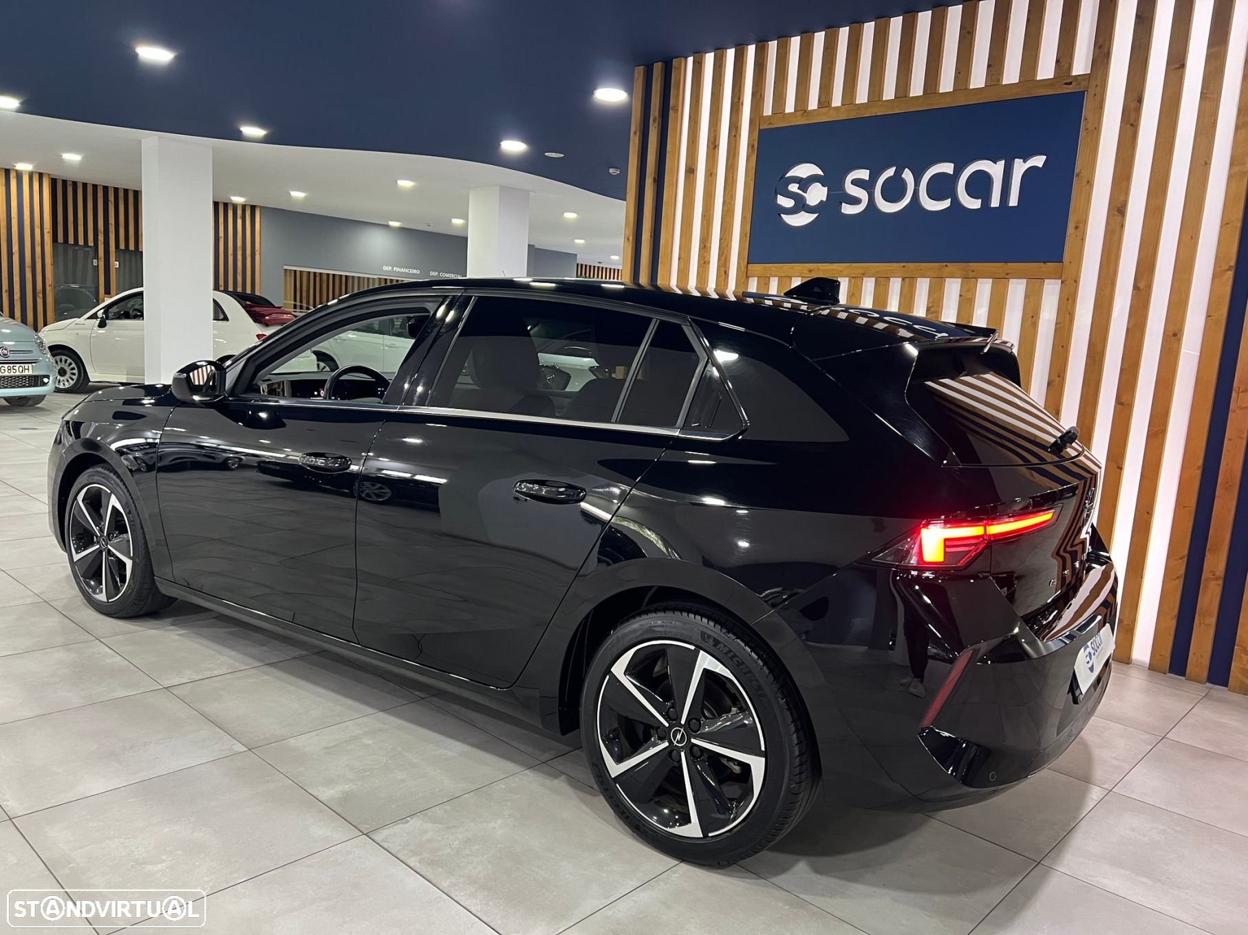 Opel Astra 1.2 T Elegance - 7
