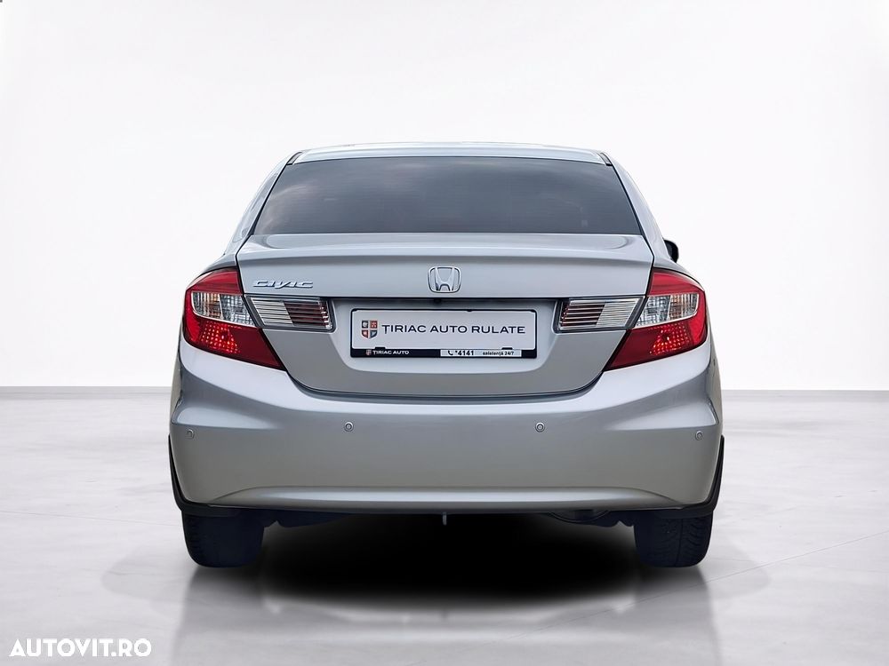 Honda Civic 1.8 i-VTEC MT Lifestyle - 6