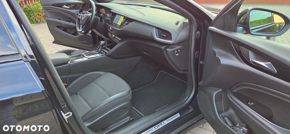 Opel Insignia - 11
