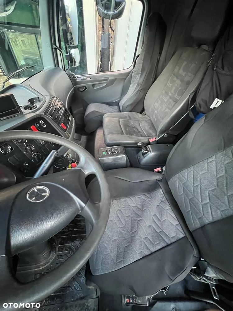 Mercedes-Benz AXOR 1829 - 5