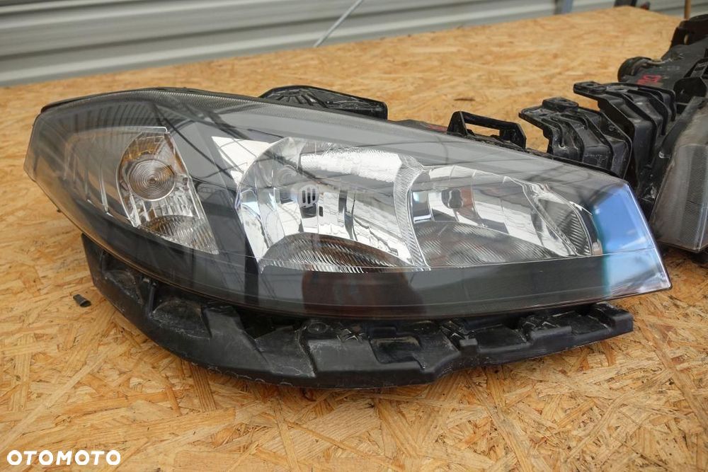 REFLEKTOR 2 LAMPY PRZÓD LEWA PRAWA EUROPA RENAULT LAGUNA II LIFT 42323423 - 4