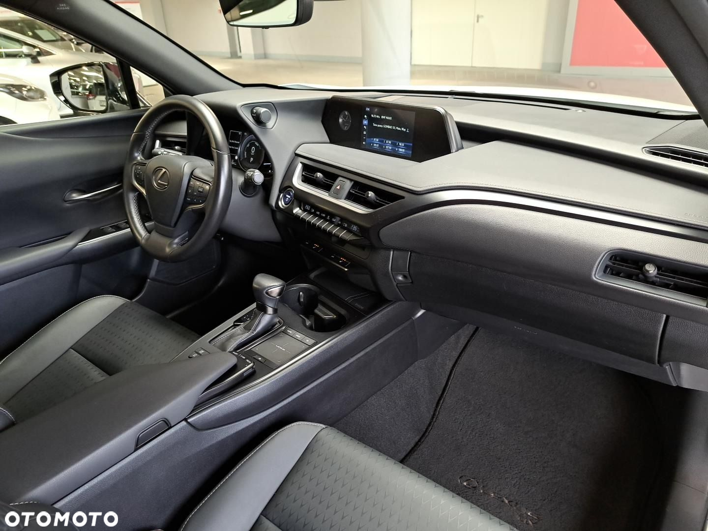 Lexus UX 250h GPF F Impression 2WD - 16