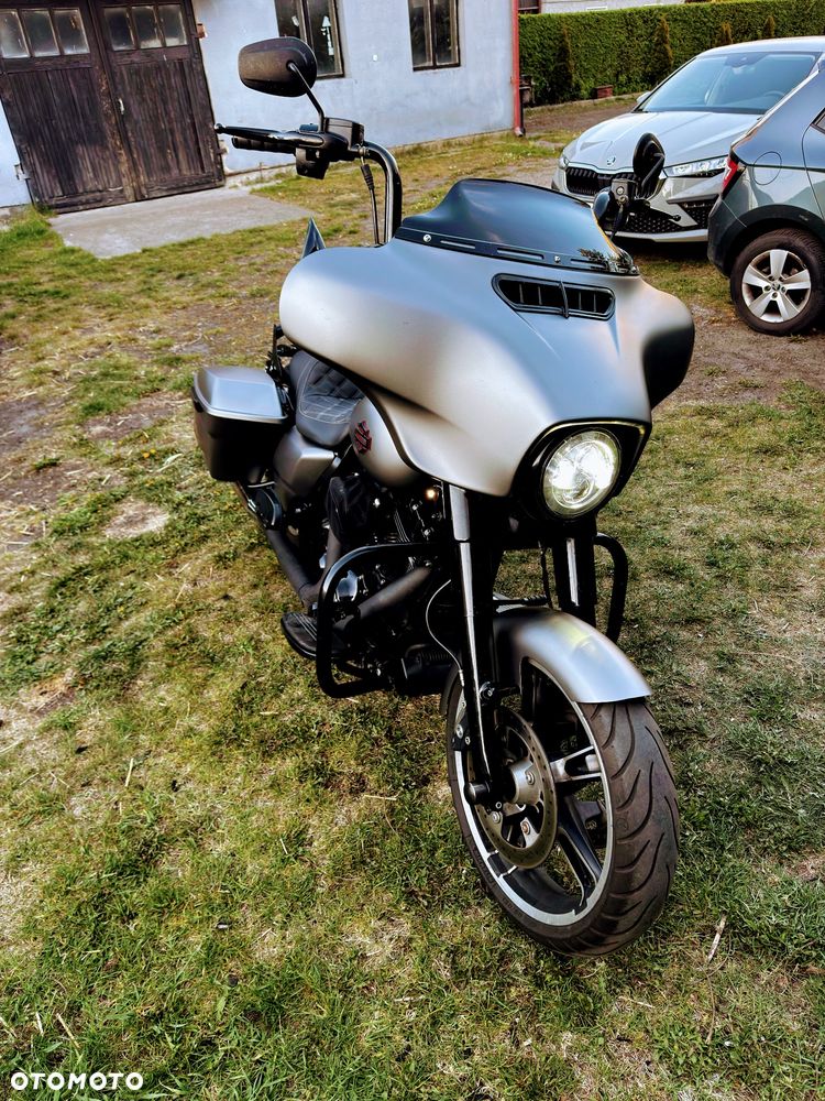 Harley-Davidson FLHXS Special - 23