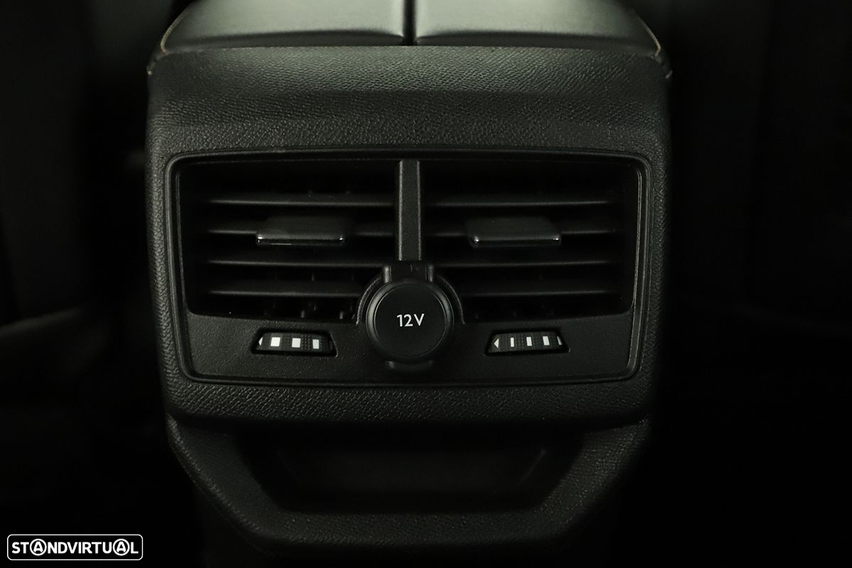 Peugeot 3008 1.2 PureTech GT EAT8 - 21