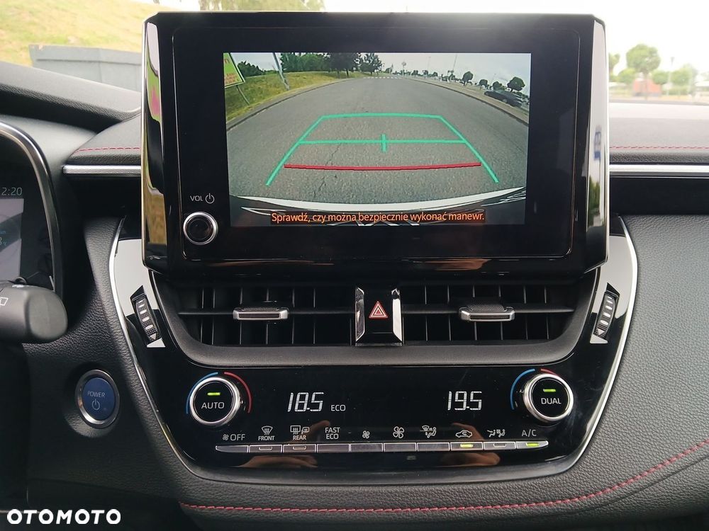 Toyota Corolla 1.8 Hybrid GPF Executive - 33