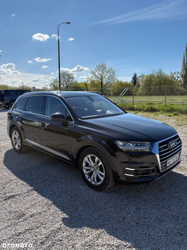 Audi Q7 - 1